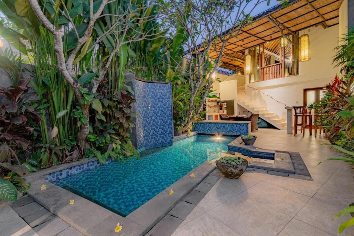 Bali Akasadua Villa Seminyak  Exterior photo